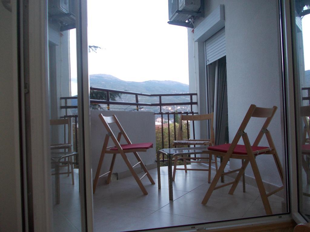 Apartment Goran And Milena Ohrid Zimmer foto